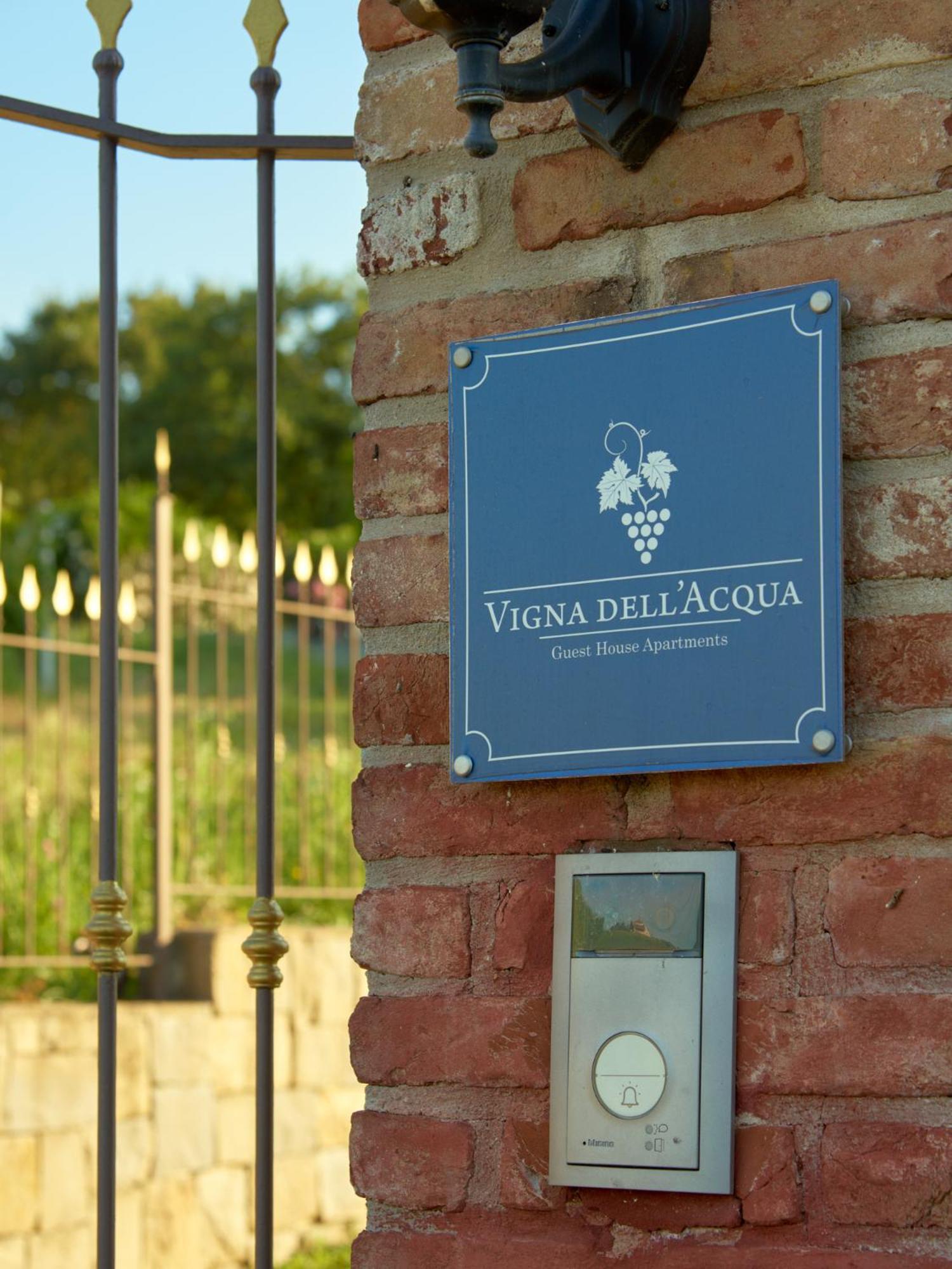 Vigna Dell'Acqua Villa Santo Stefano Belbo Buitenkant foto