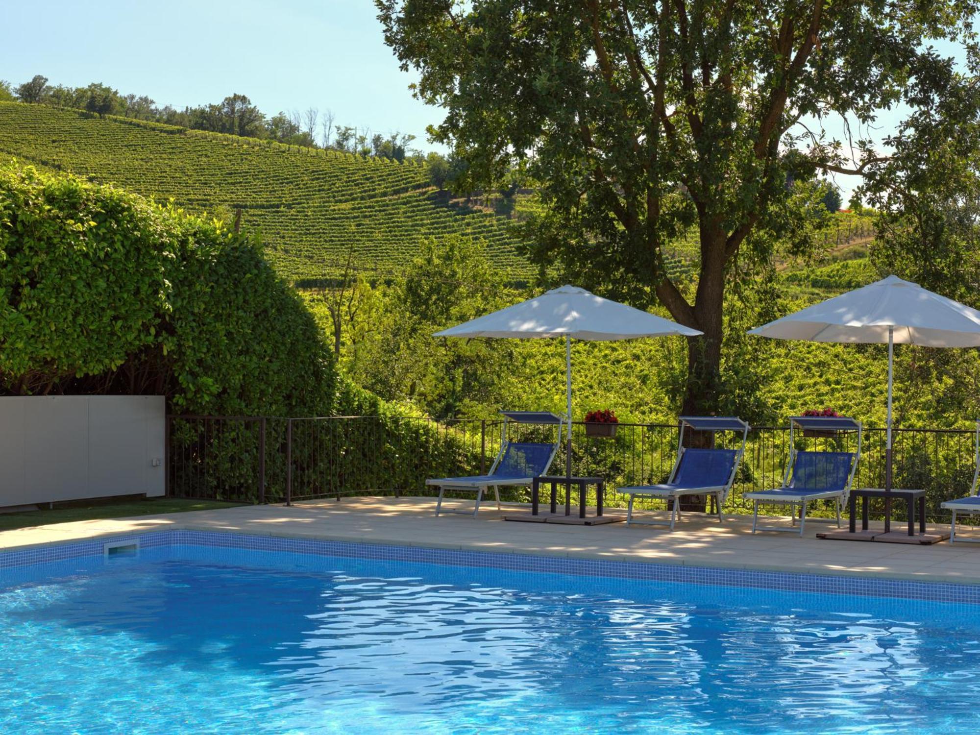 Vigna Dell'Acqua Villa Santo Stefano Belbo Buitenkant foto