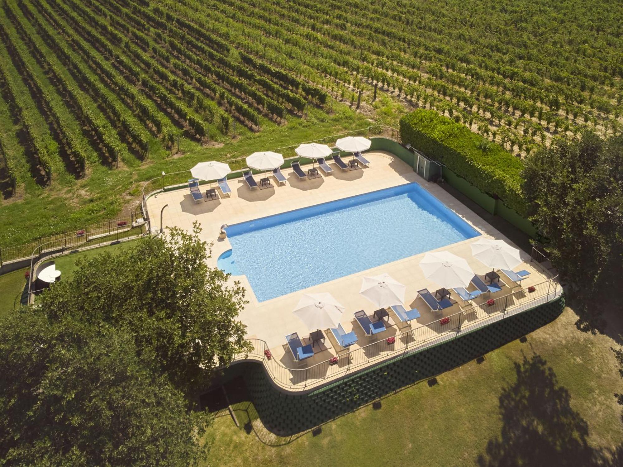 Vigna Dell'Acqua Villa Santo Stefano Belbo Buitenkant foto