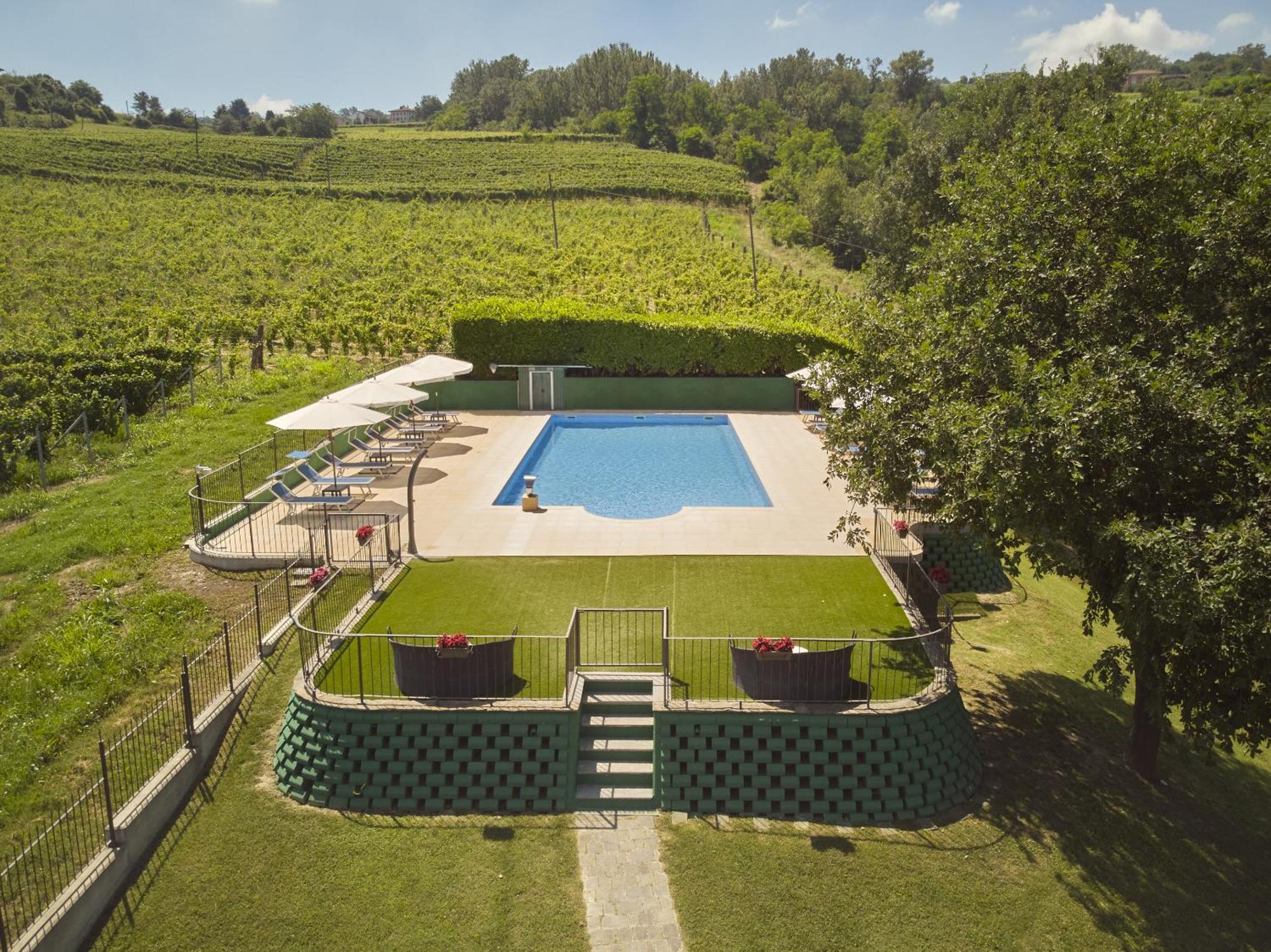 Vigna Dell'Acqua Villa Santo Stefano Belbo Buitenkant foto